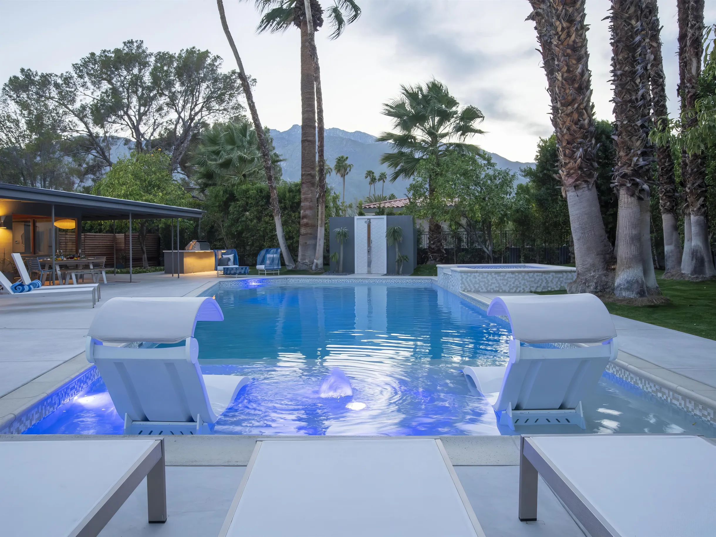 Wander Palm Springs Elm #33