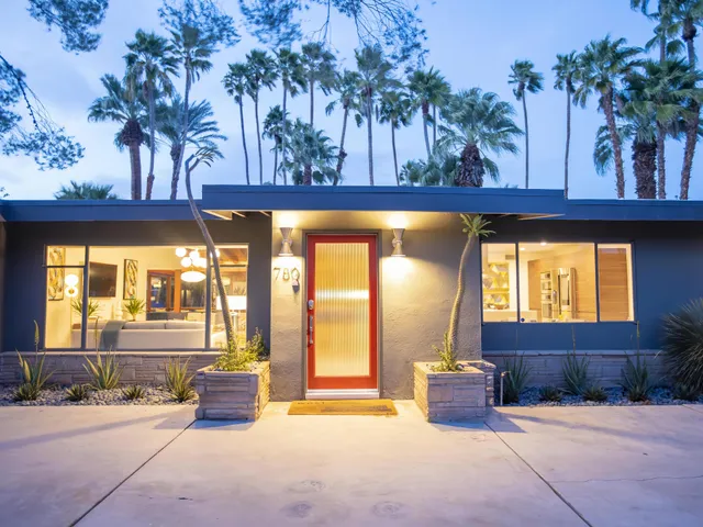 Wander Palm Springs Elm #4