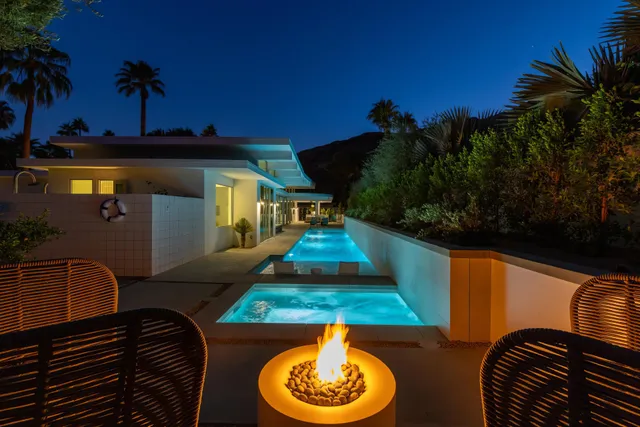 Wander Palm Springs Topaz #2