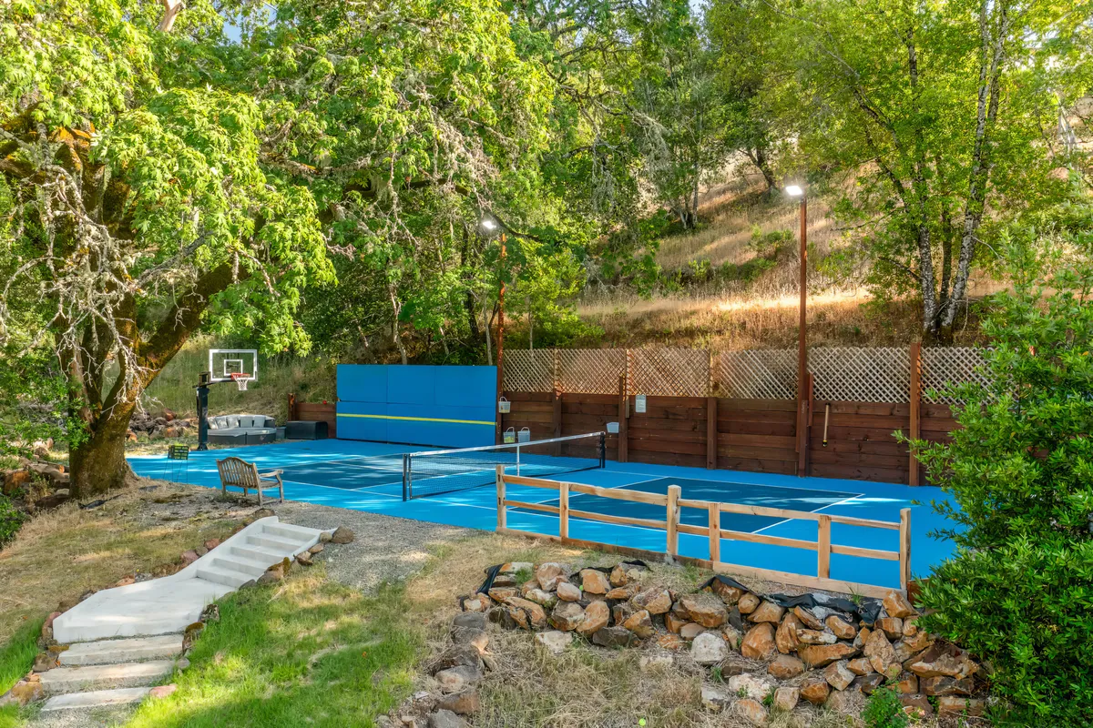 Wander Sonoma Mountain