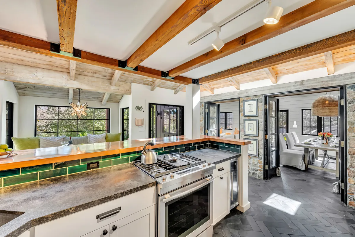 Wander Glen Ellen Retreat