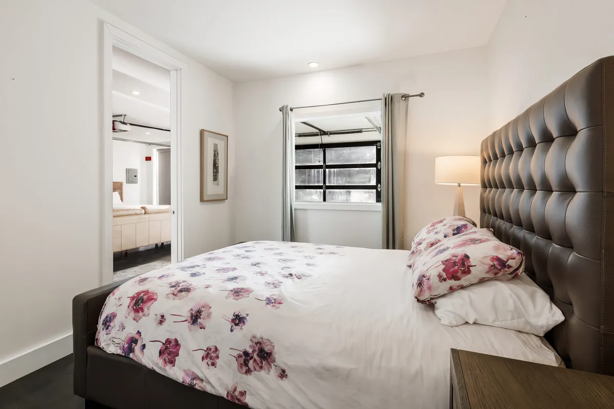 Bedroom 3 image