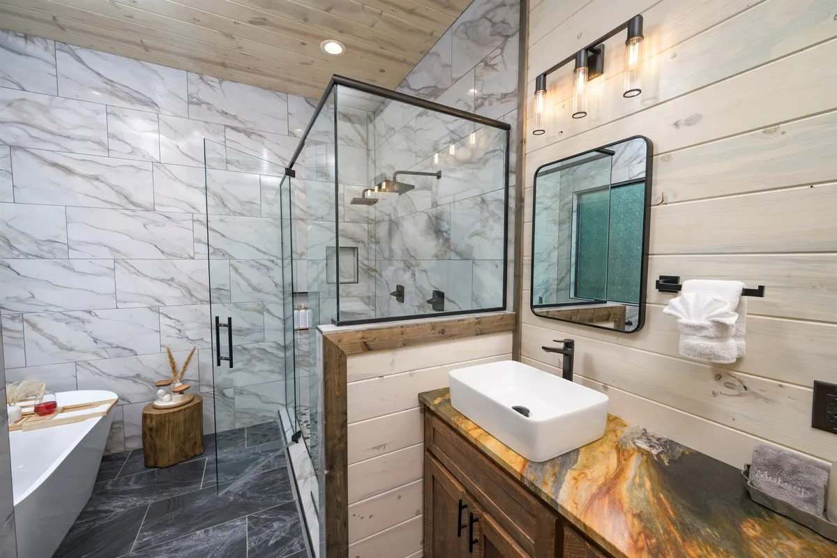 Wander Broken Bow Summit