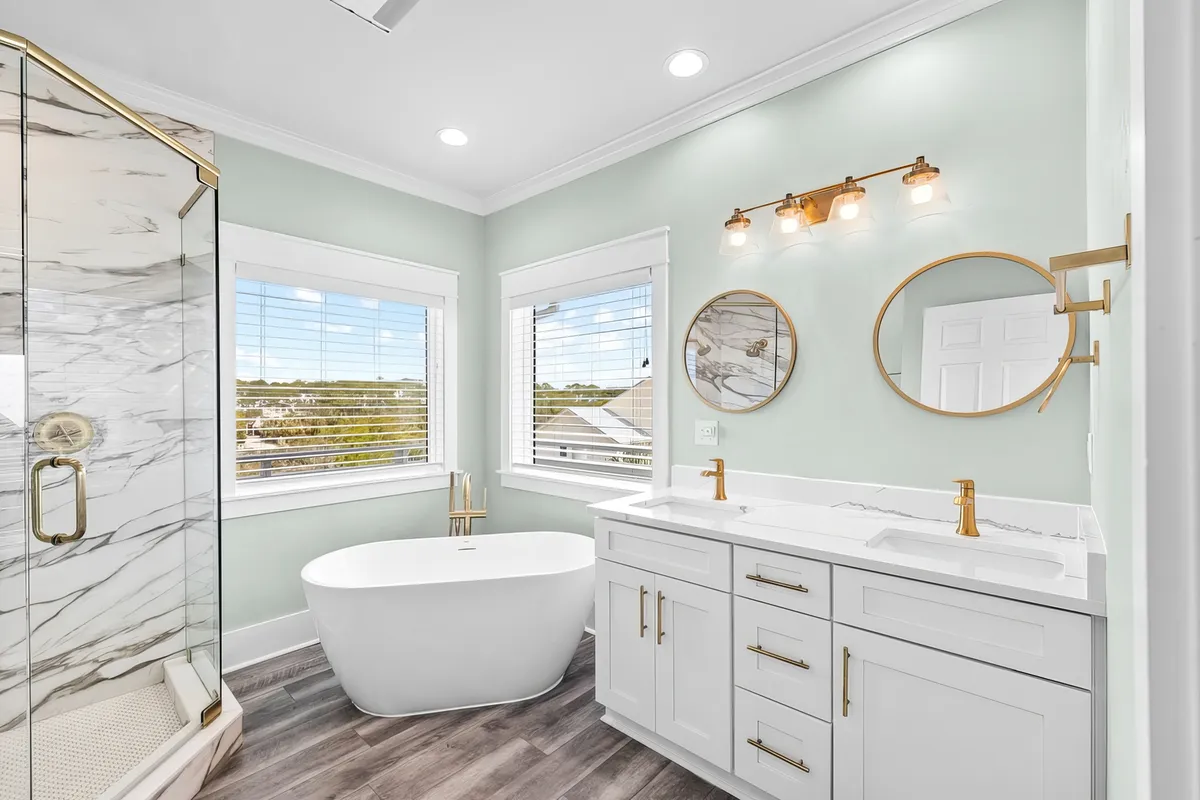 Wander St. George Island Palms