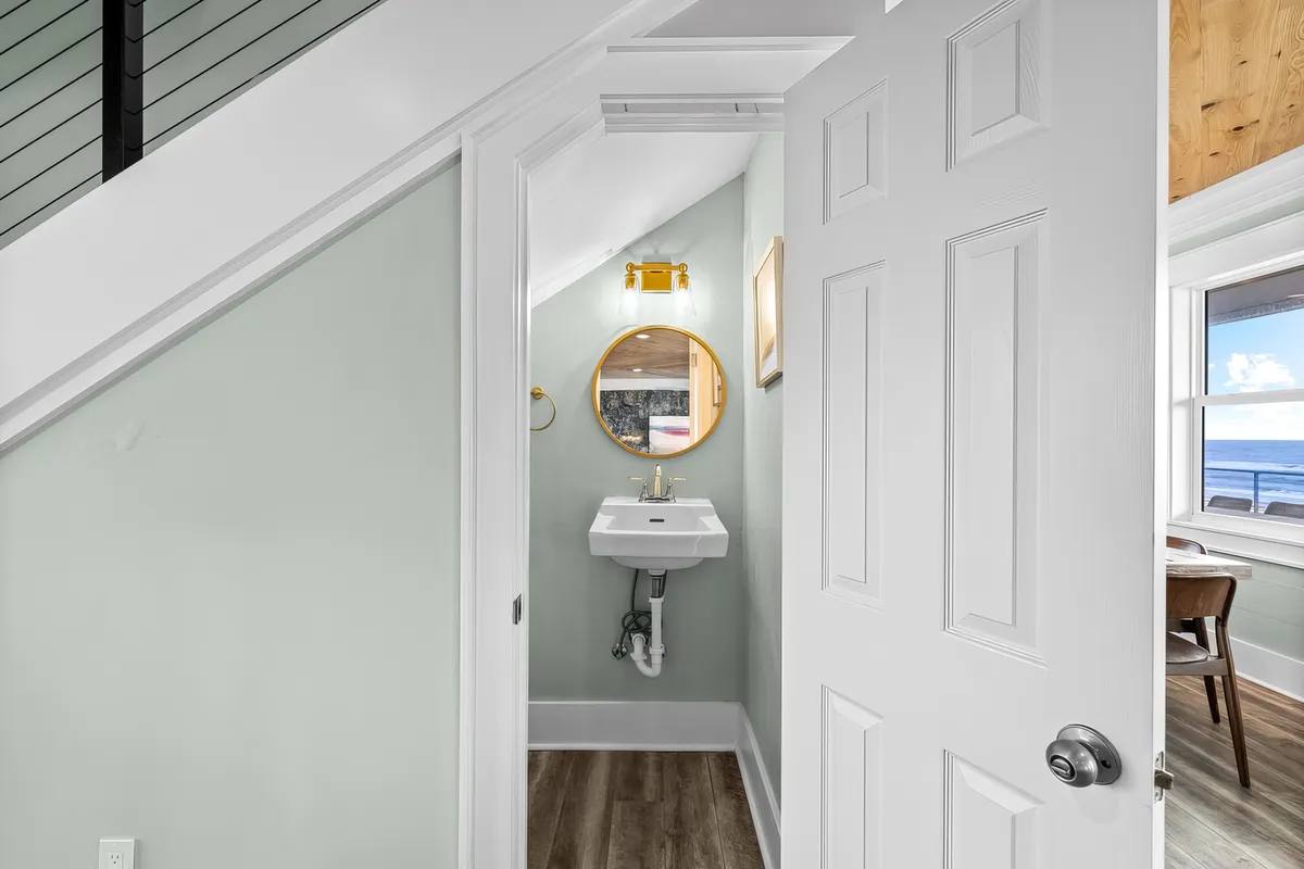 Wander St. George Island Palms