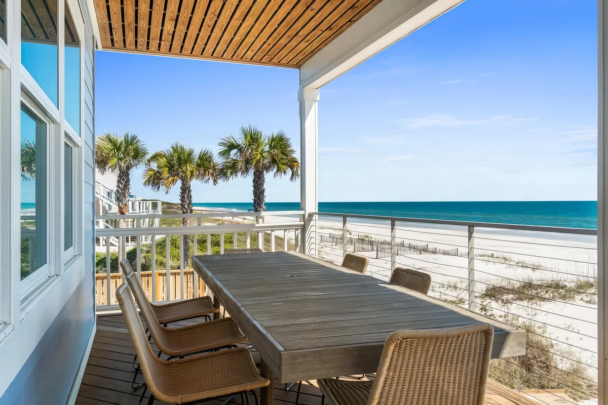 Wander St. George Island Palms