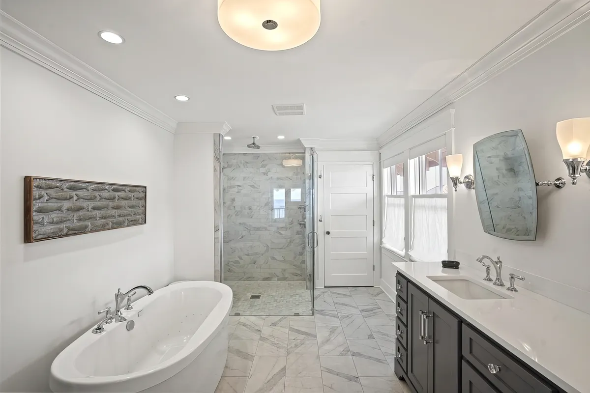 Wander Cape San Blas Shores