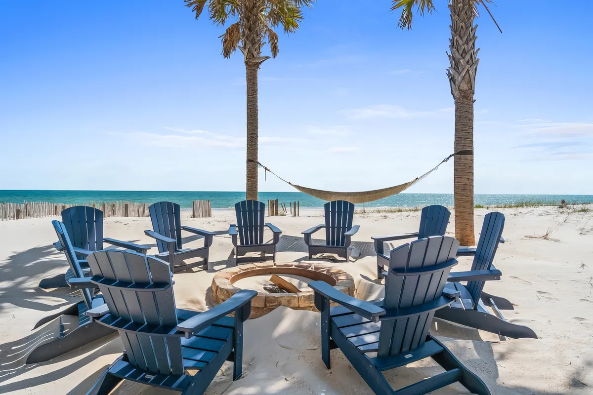 4 Palms #37