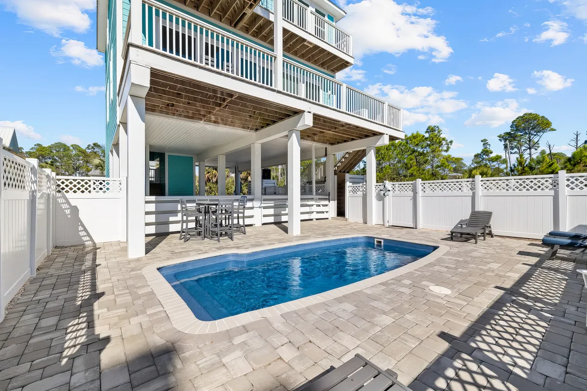 Wander Indian Pass Shores