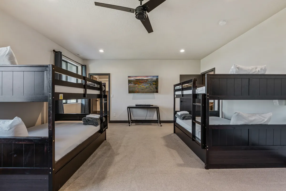 Bunk Bedroom 1 image