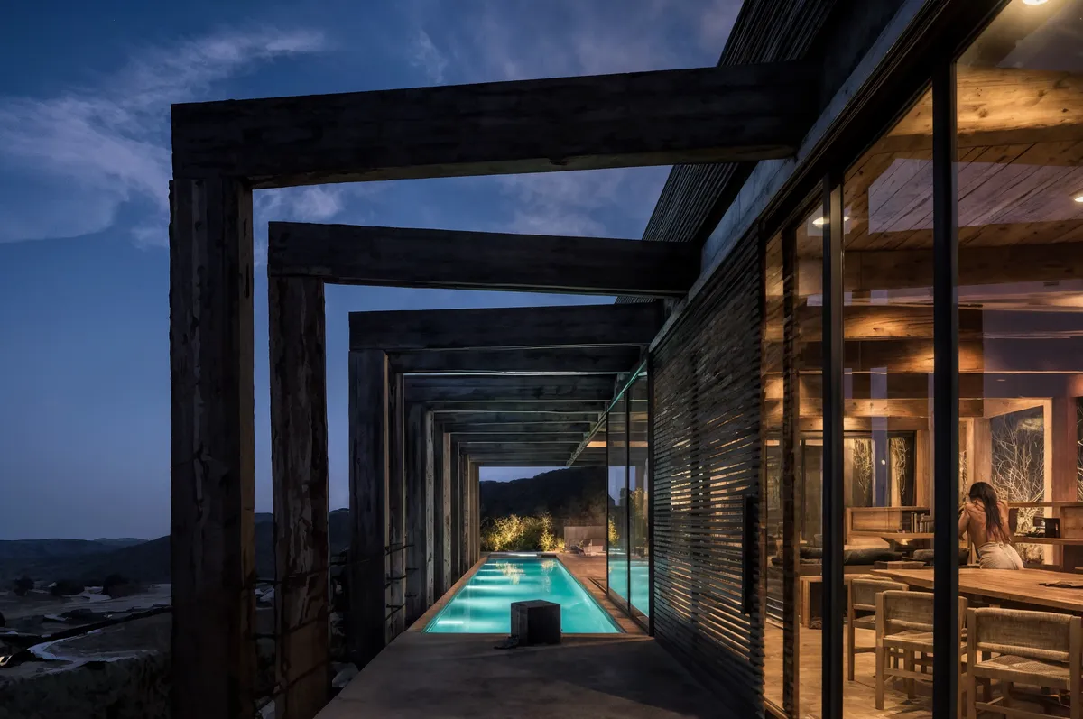 Wander Ensenada Hillside