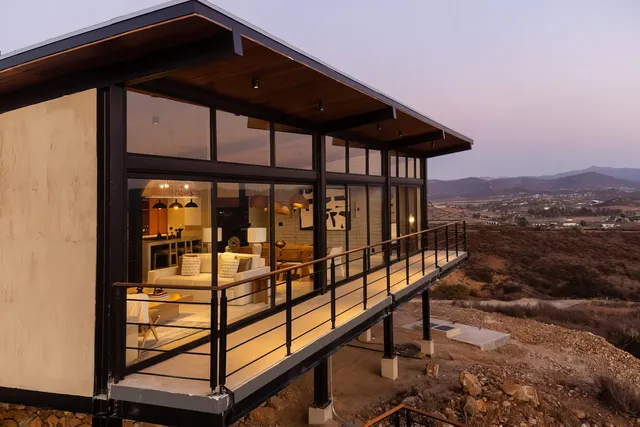 Wander Guadalupe Modern