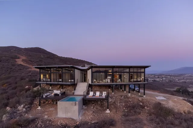 Wander Guadalupe Modern