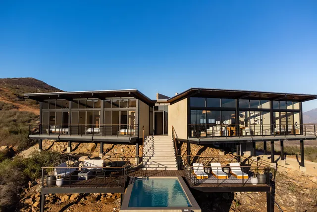 Wander Guadalupe Modern