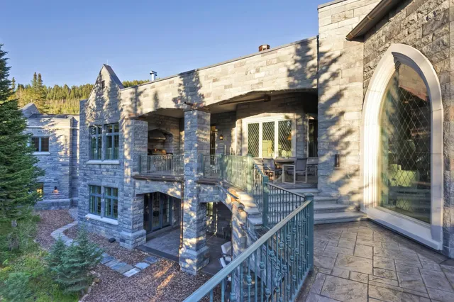 Wander Park City Castle