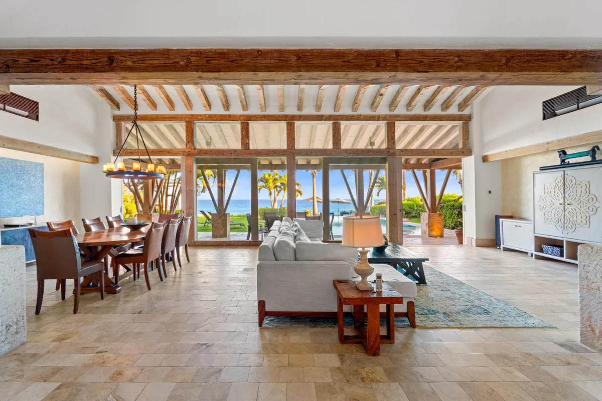 Wander Cabo Panorama