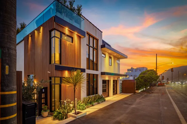 Wander Malibu Coast #4