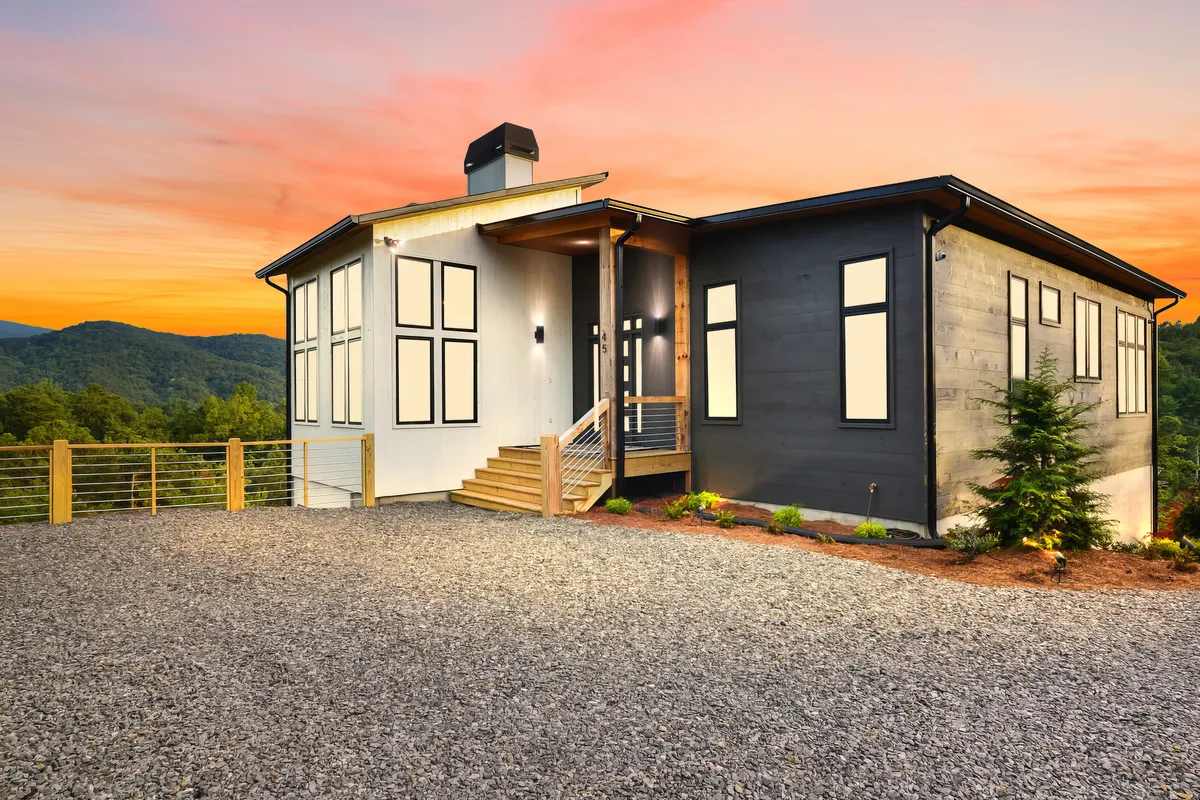 Wander Blue Ridge Manor