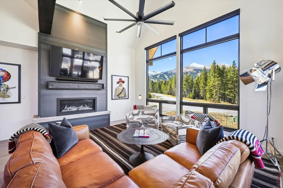 Wander Breckenridge Vista