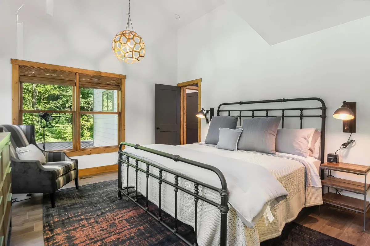 Bedroom 3 image