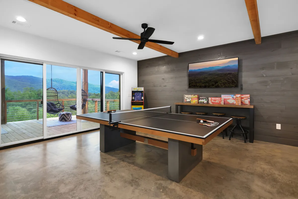 Wander Blue Ridge Manor