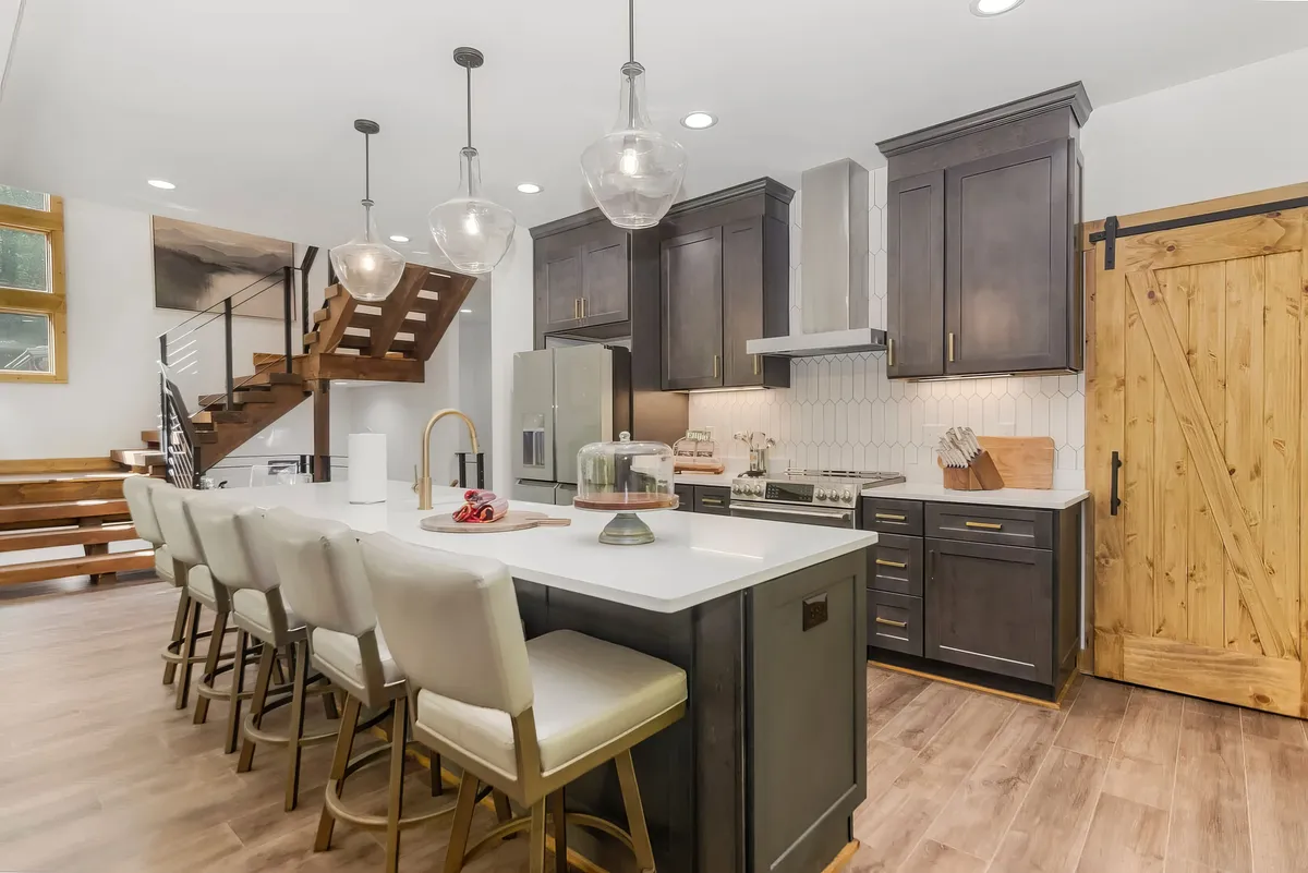 Wander Ellijay Creekside