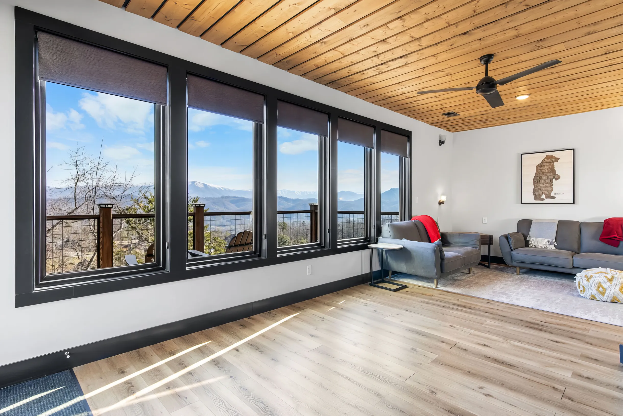 Wander Smoky Panorama #7