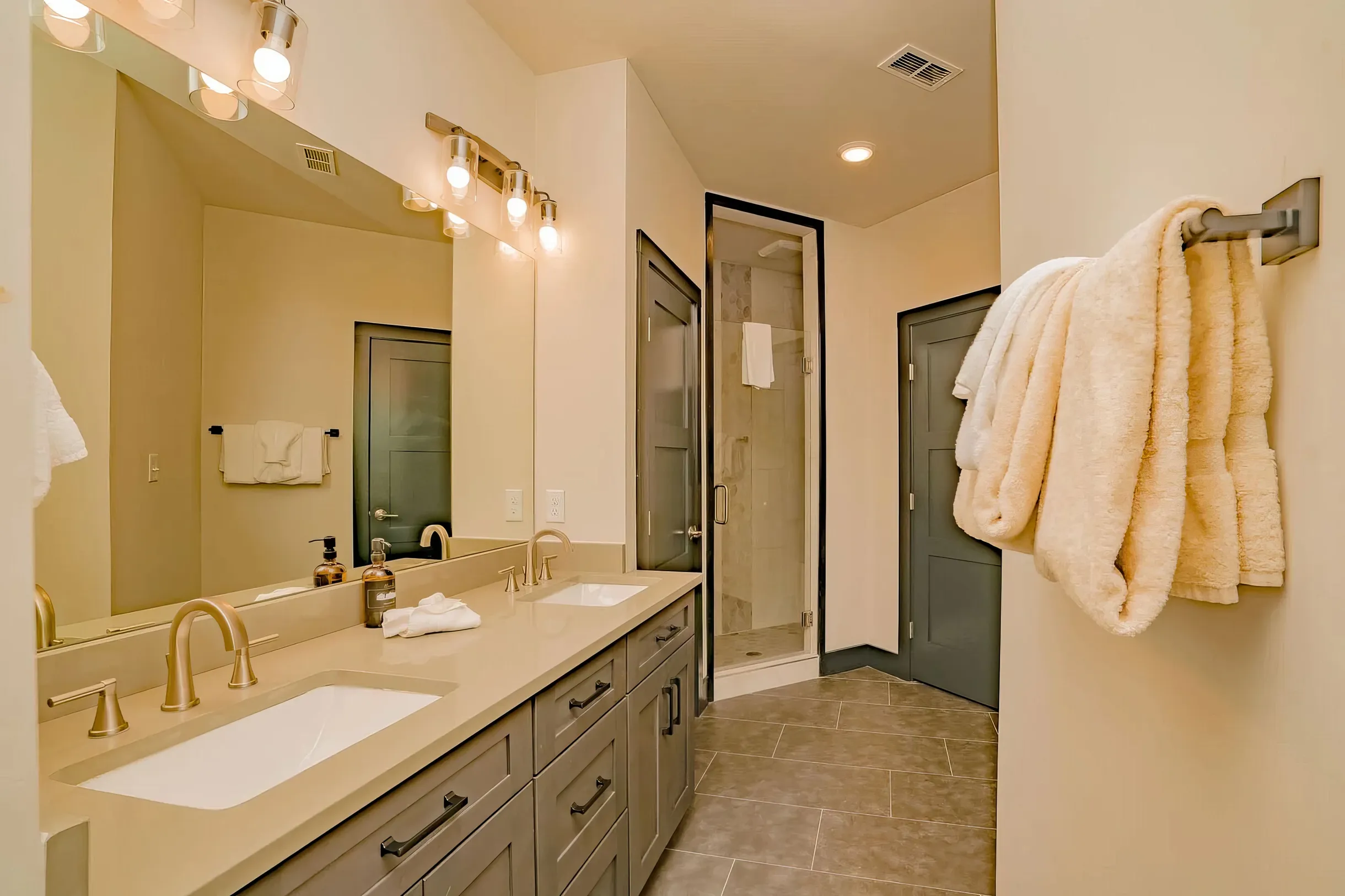 Wander Smoky Panorama #26