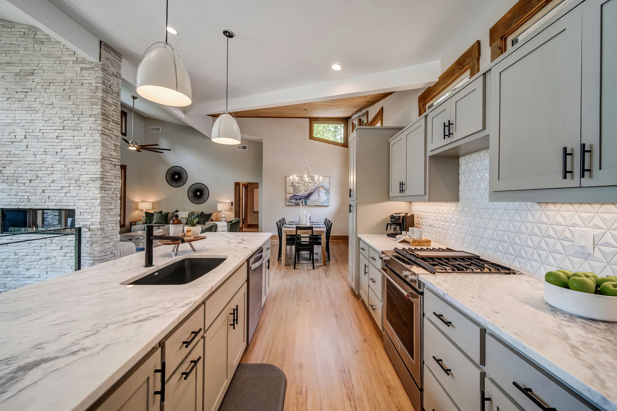 Wander Blue Ridge Grace #25