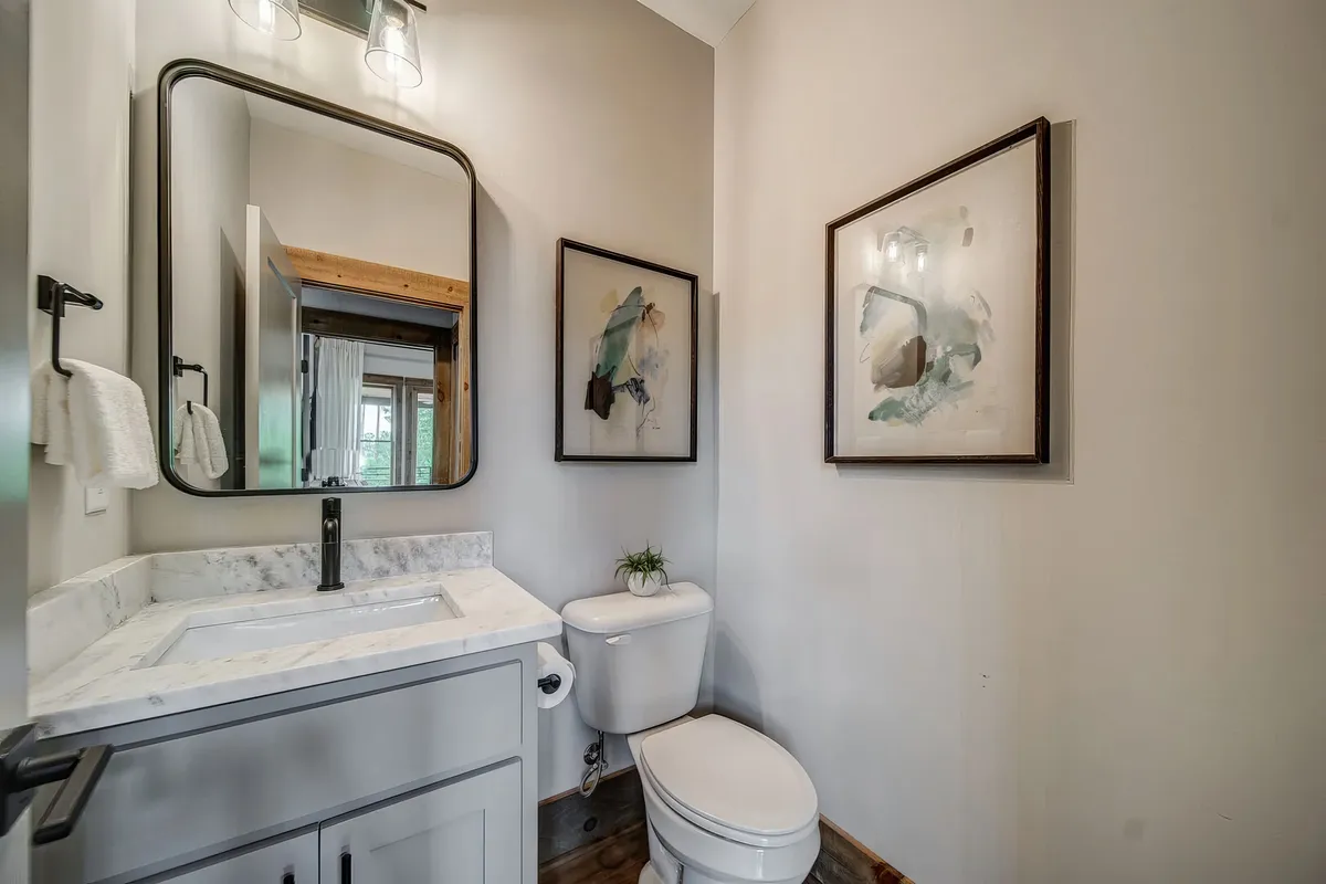 Wander Blue Ridge Grace