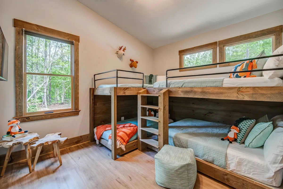 Bedroom 5 image
