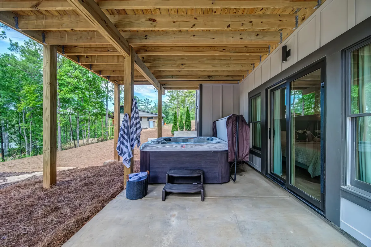 Wander Blue Ridge Grace