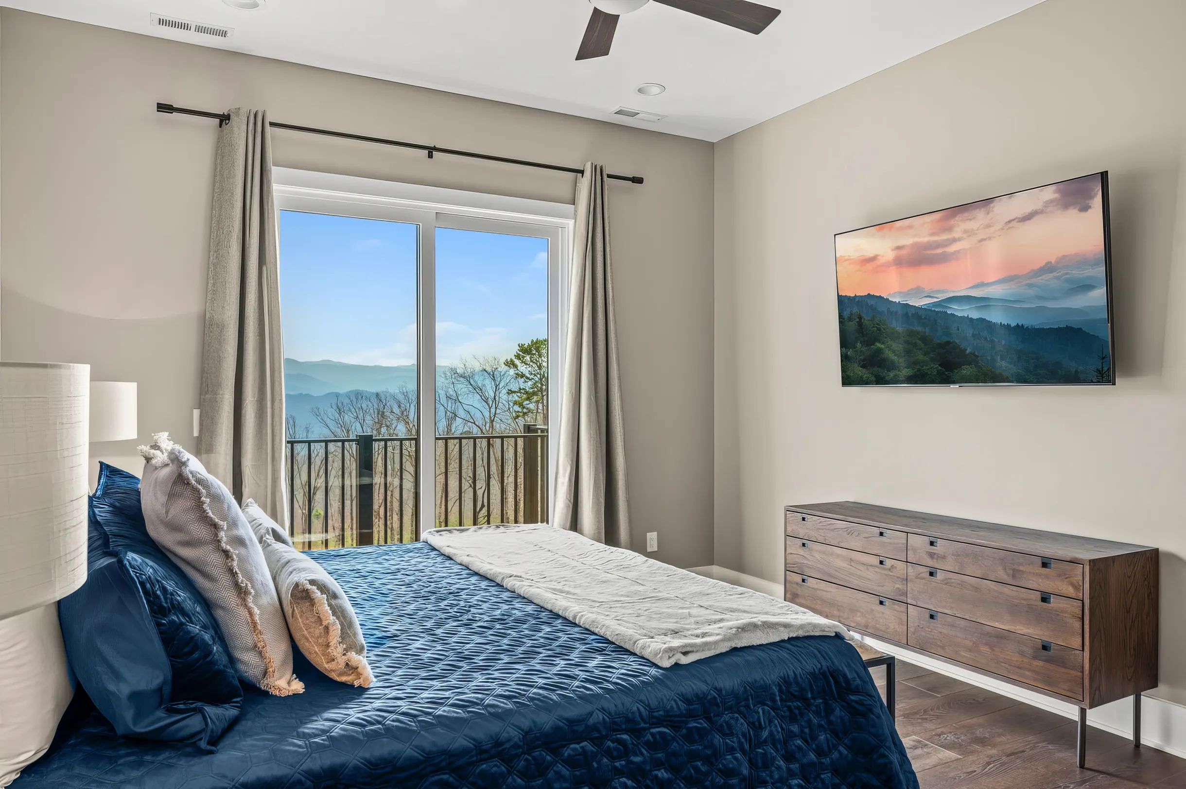 Wander Smoky Heights #34