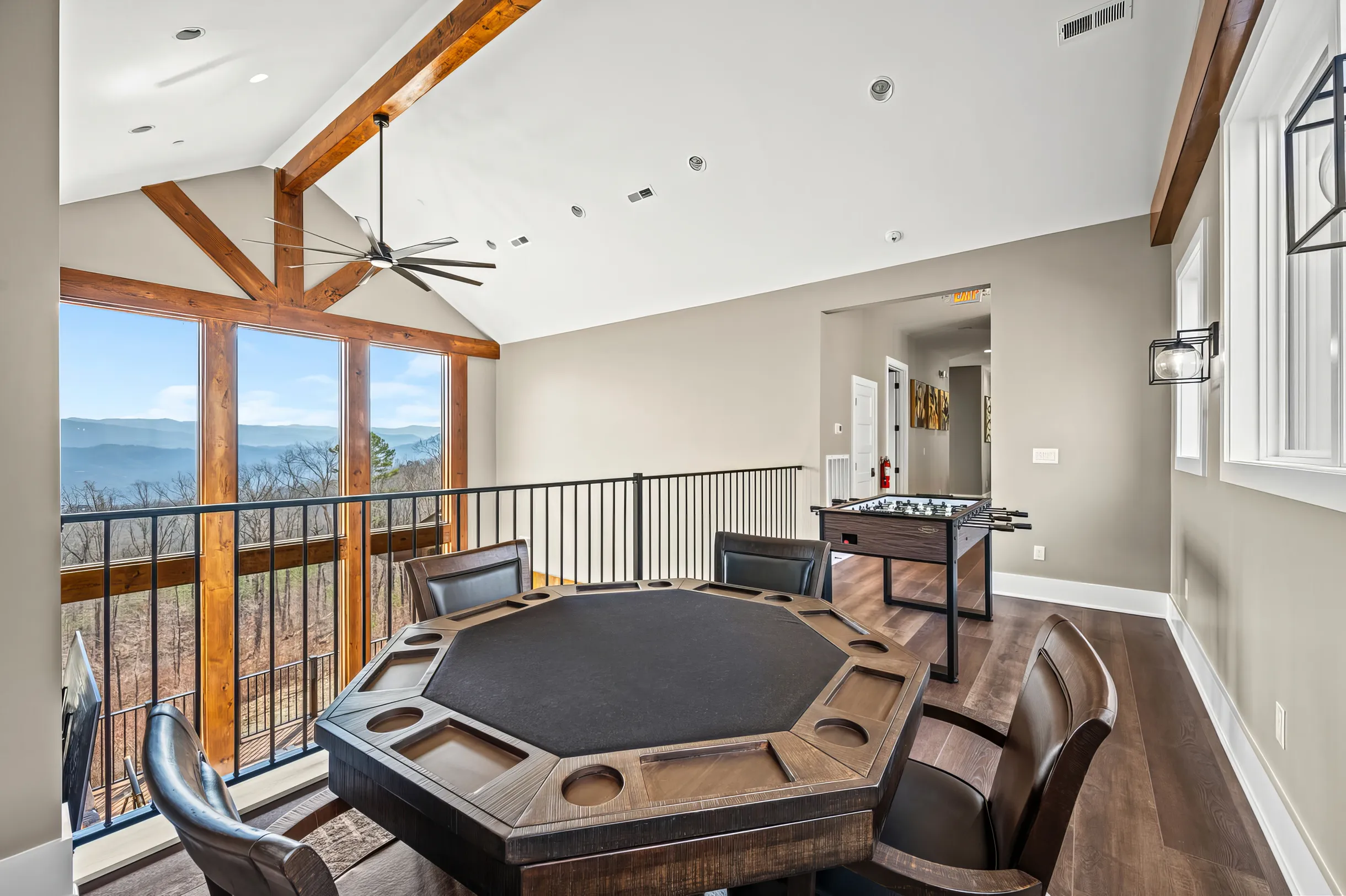 Wander Smoky Heights #60