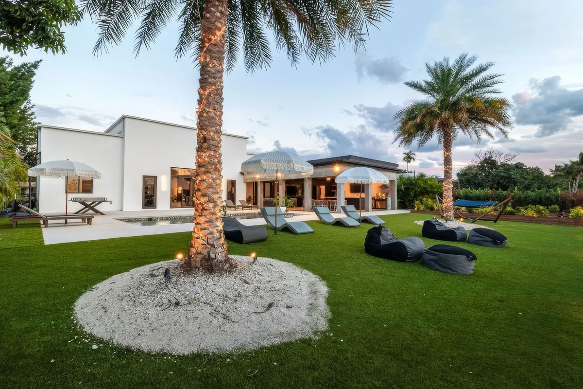 Wander North Miami Beach