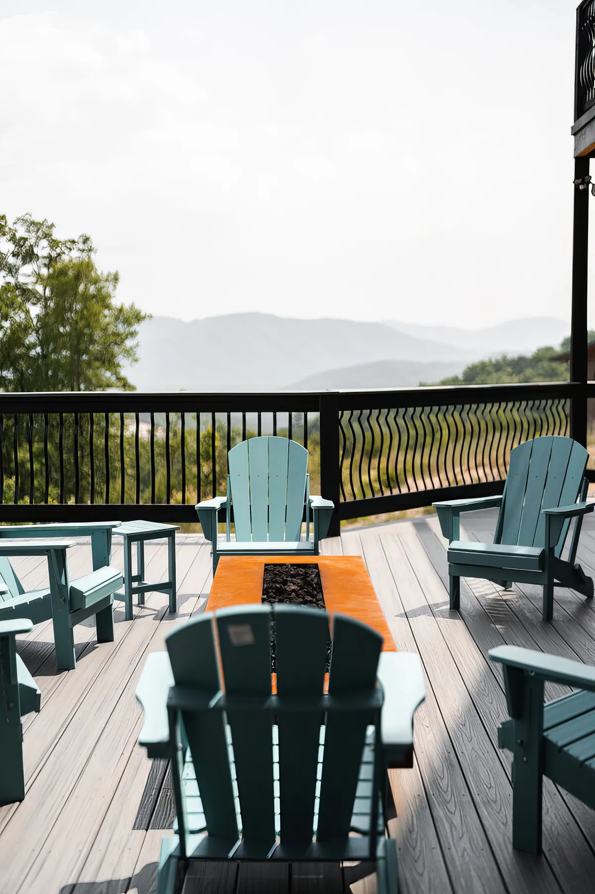 Wander Smoky Lodge #48