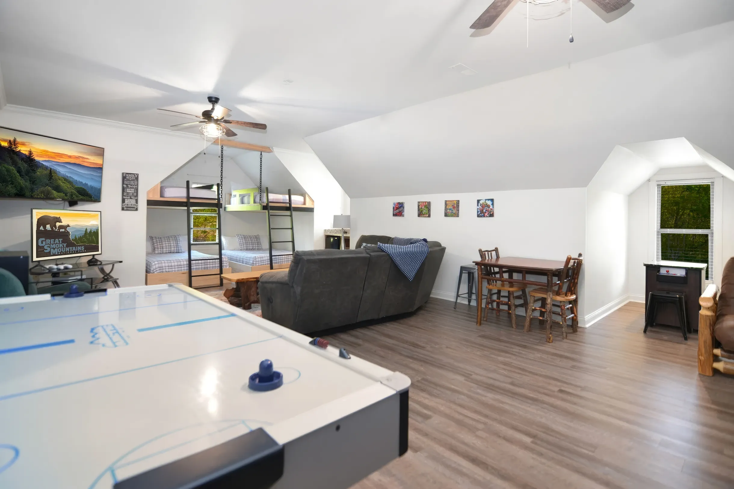 Wander Smoky Bluff #24