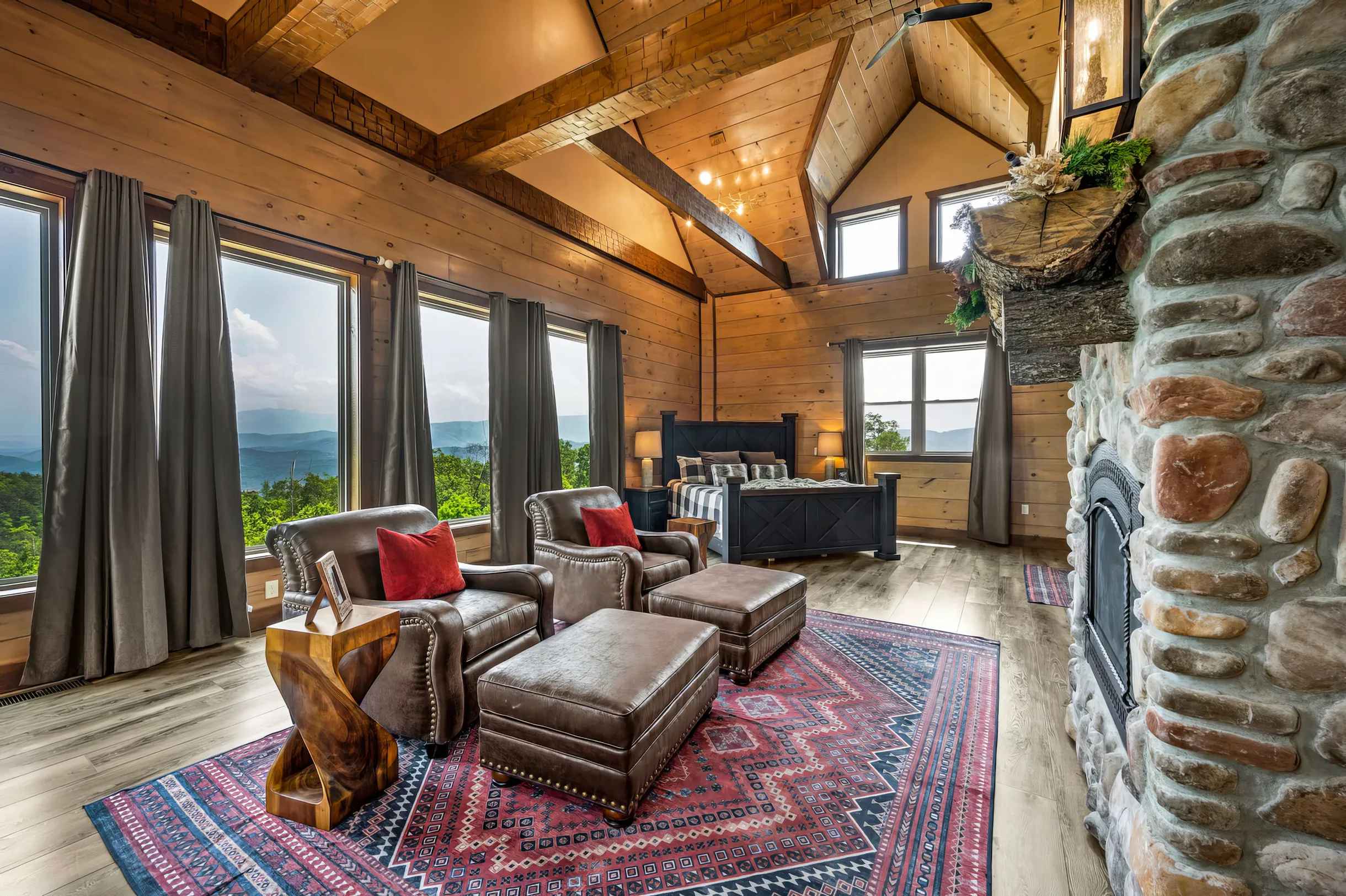 Wander Smoky Lodge #15