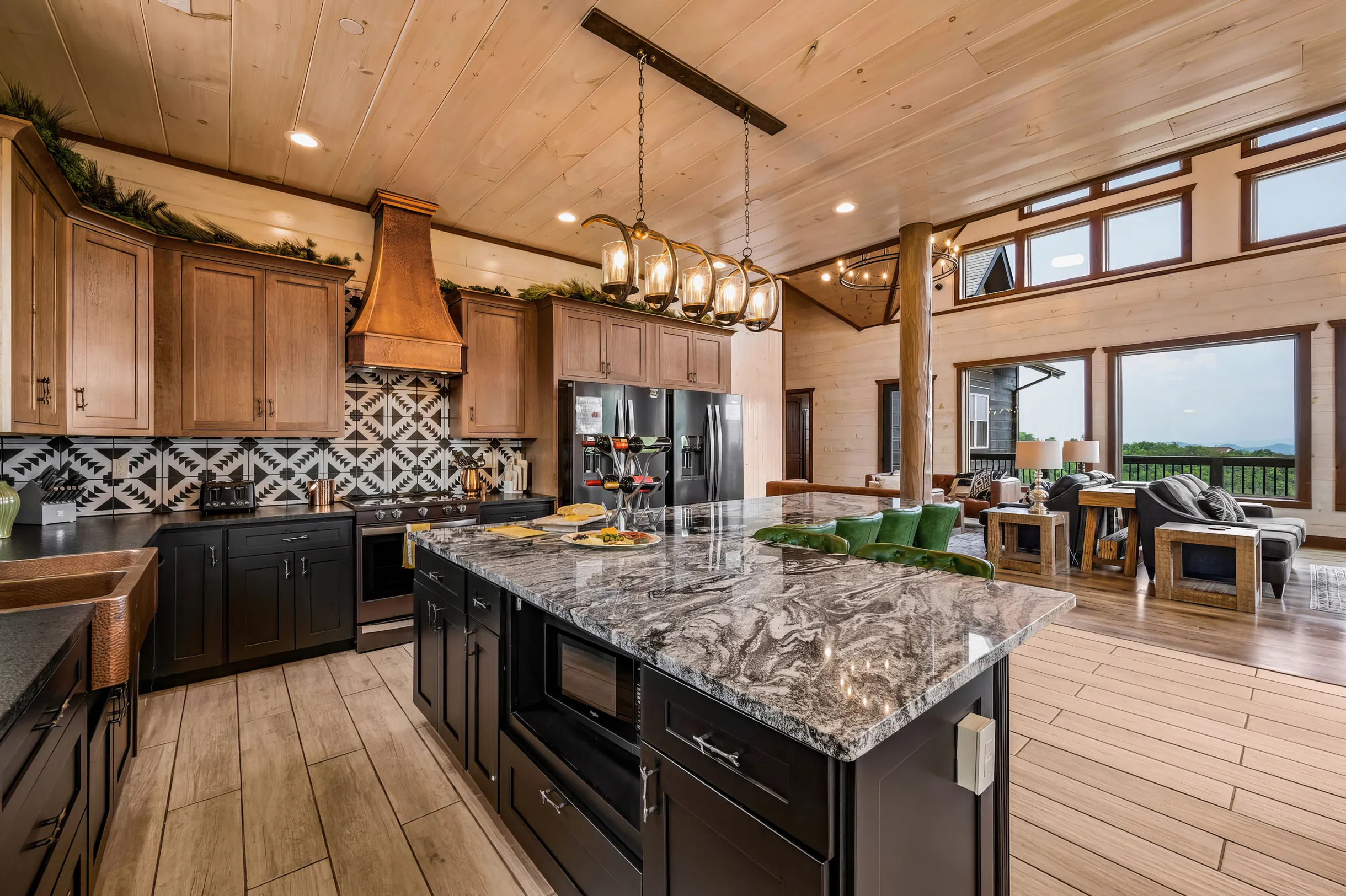 Wander Smoky Lodge #35