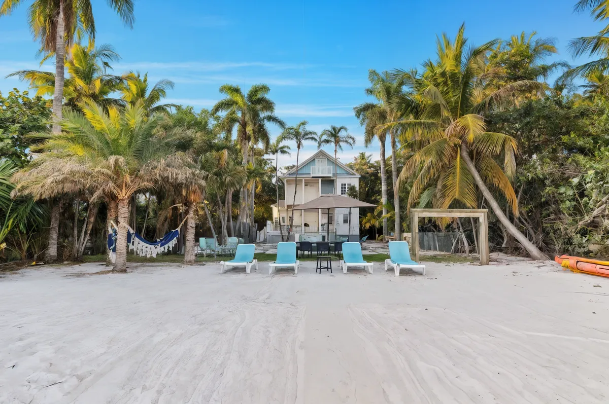Wander Islamorada Beachfront