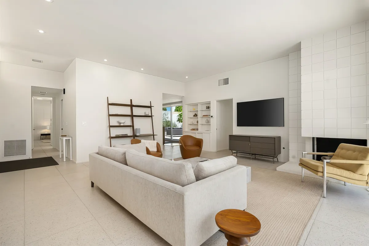 Wander Palm Desert Retreat