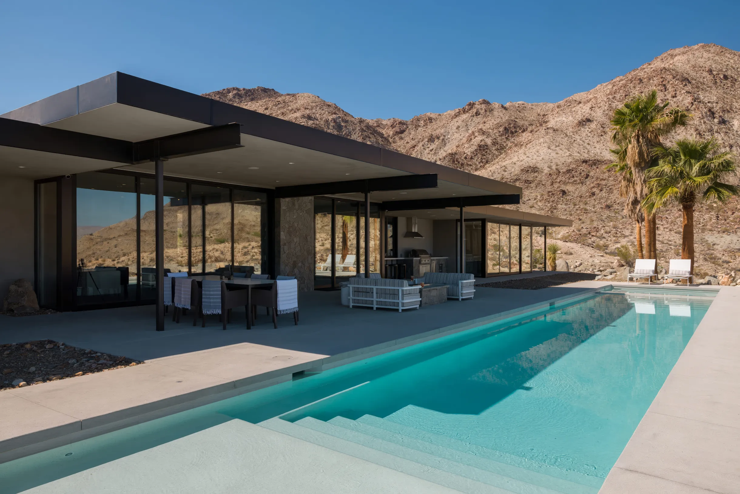 Wander Palm Desert Oasis #19