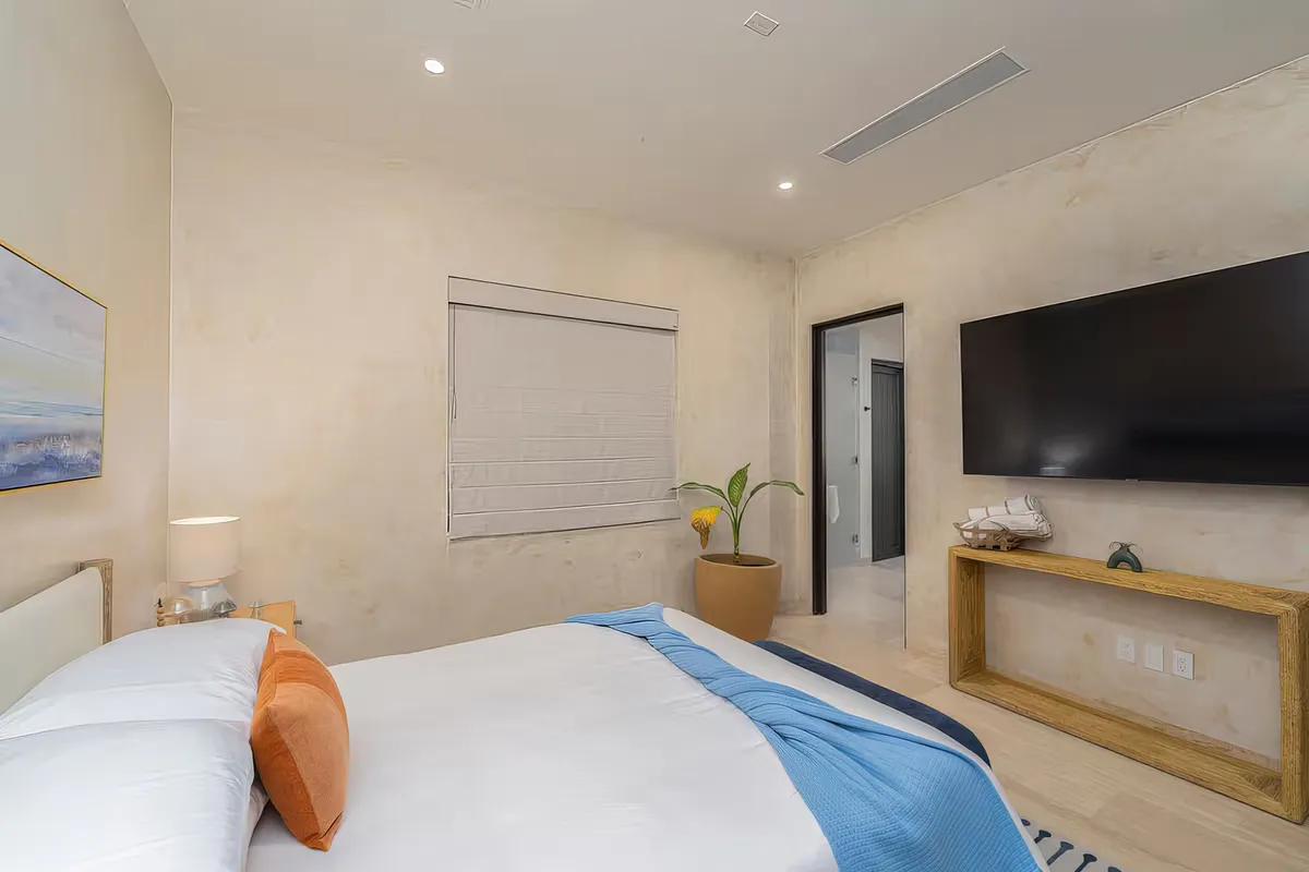 Wander Cabo Pacific #23