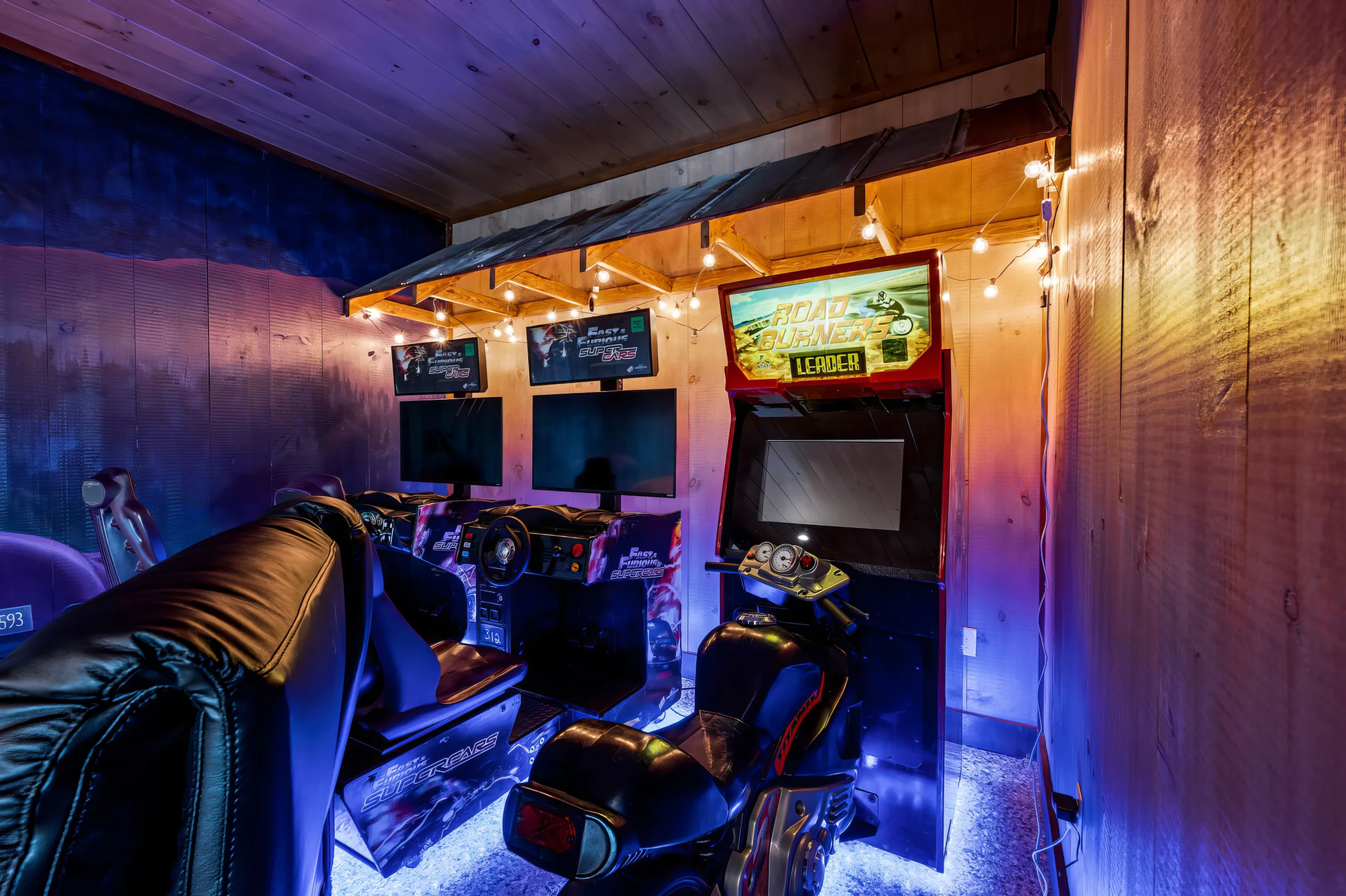 Wander Smoky Lodge #51