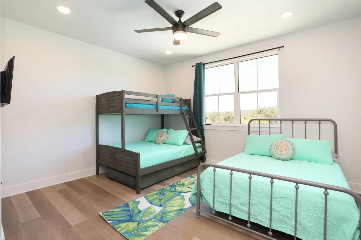 Bedroom 3 image