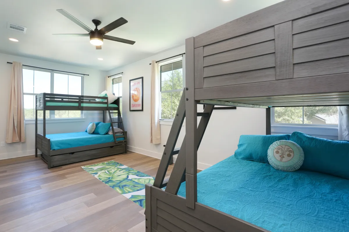 Bunk Bedroom image