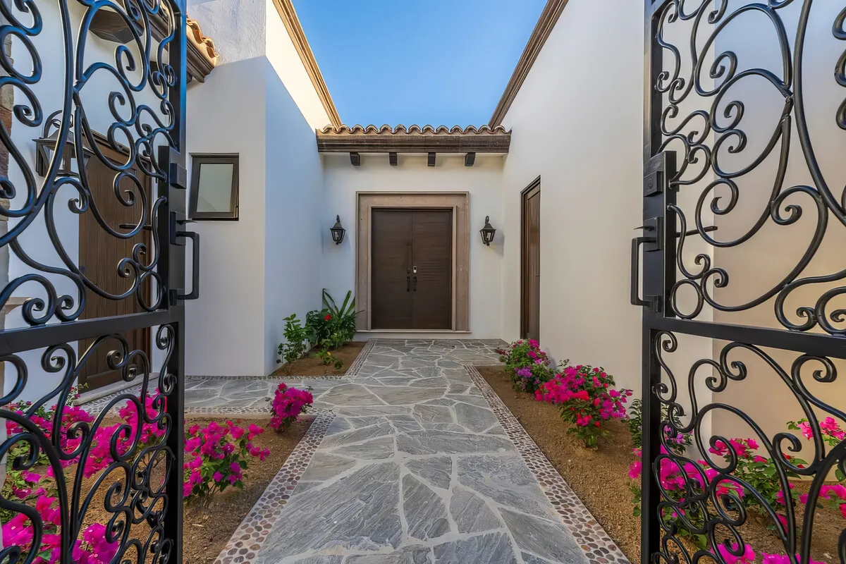 Wander Cabo Pacific #42