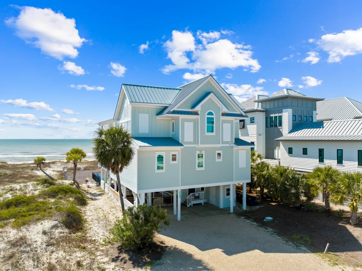Wander St. George Island Serenity