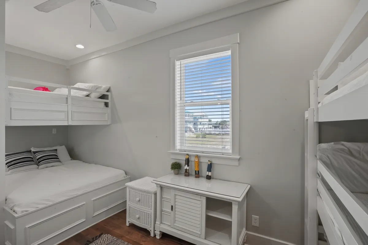 Bunk Bedroom 2 image