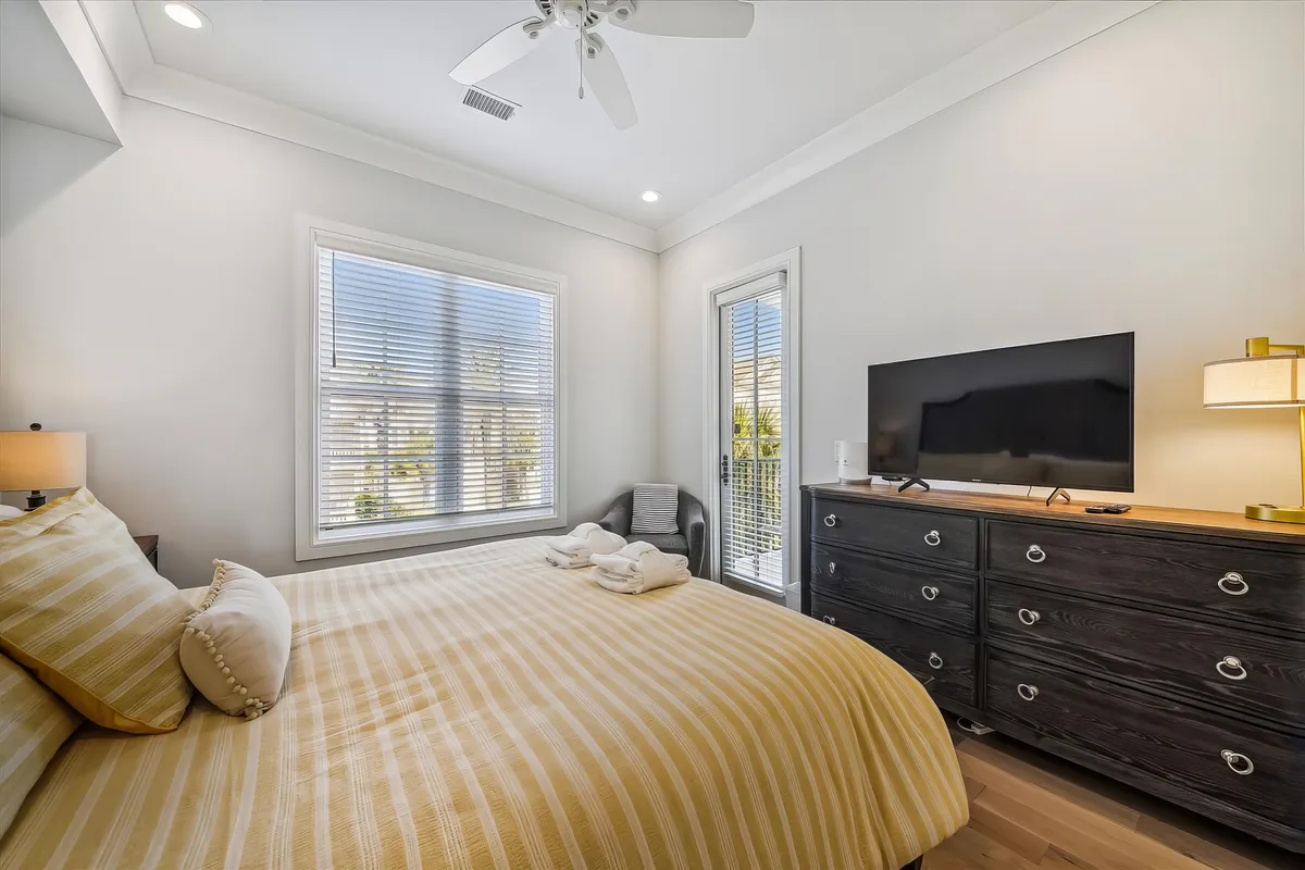 Bedroom 5 image